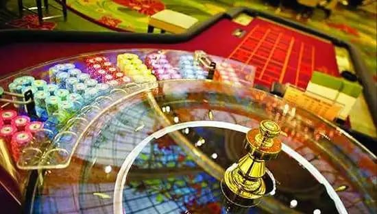 MM333 Live Casino Mobile APP ဖြင့် Baccarat ကစားနေသော မြင်ကွင်း